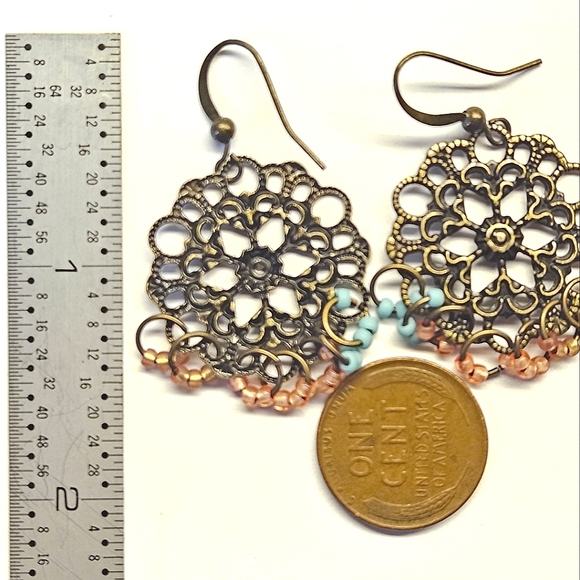 Beaded Bracelet and Earrings Set - Picture 4 of 5